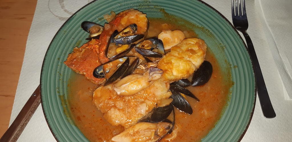 Bar El Trebol — Comida y bebida