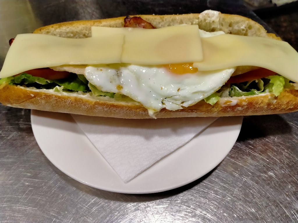 Cafeteria Mavi's — Baguette