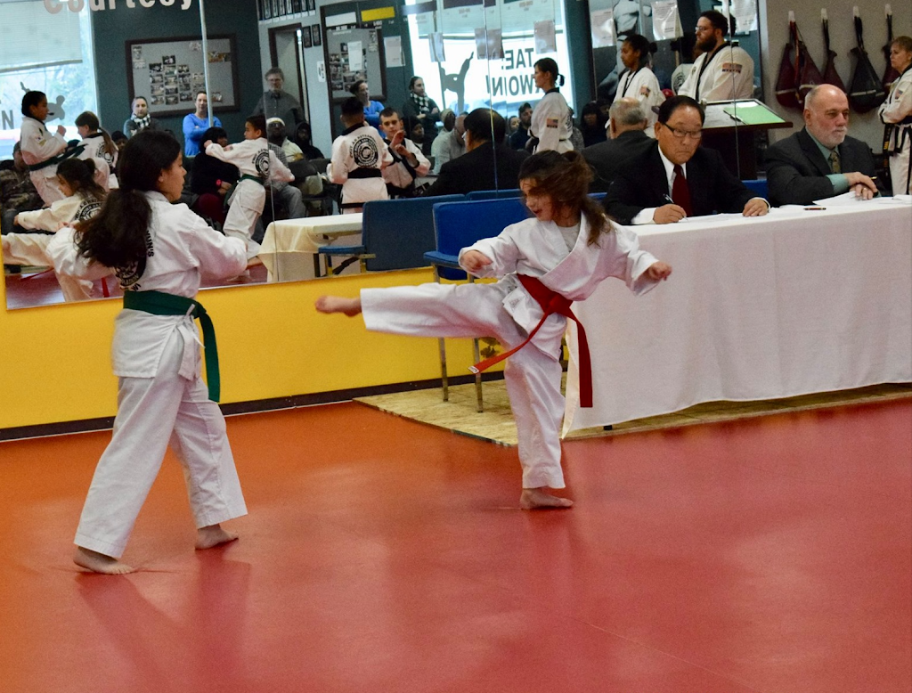  Yun's Academy of Tae Kwon Do