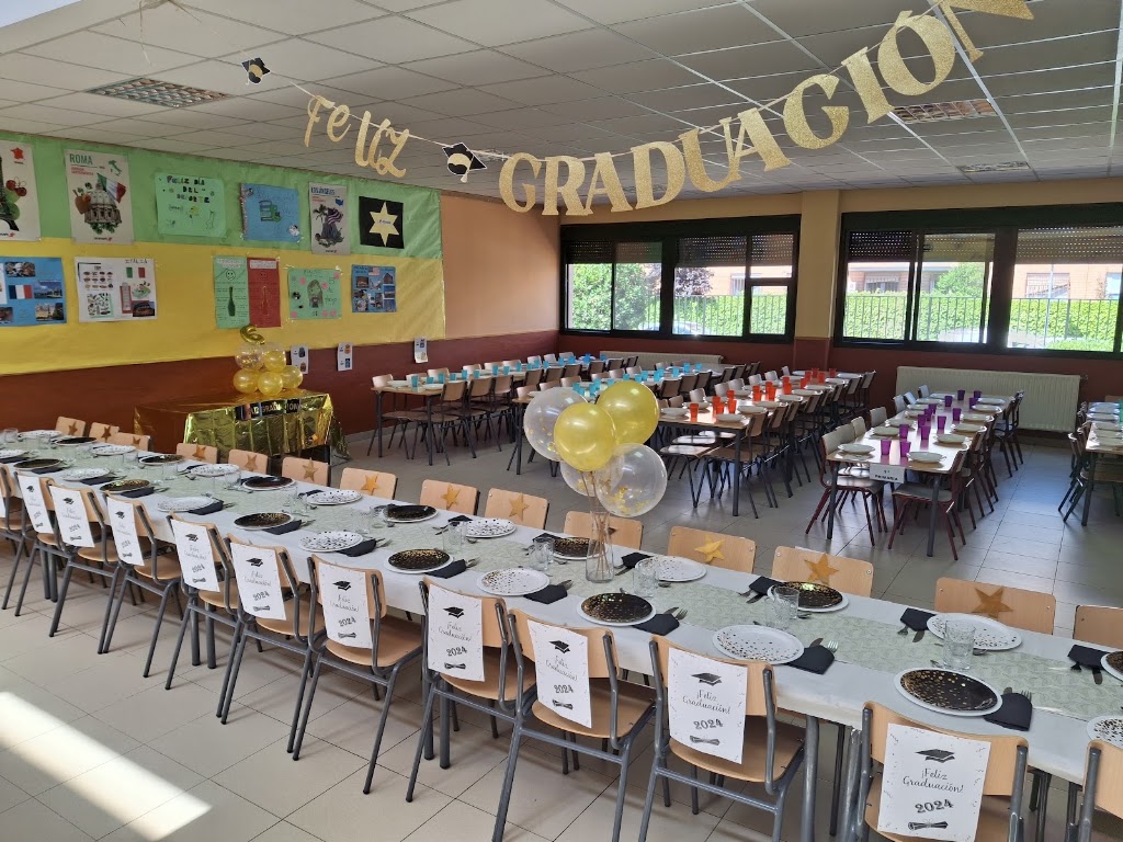 Colegio Publico Jonathan Galea — Del propietario