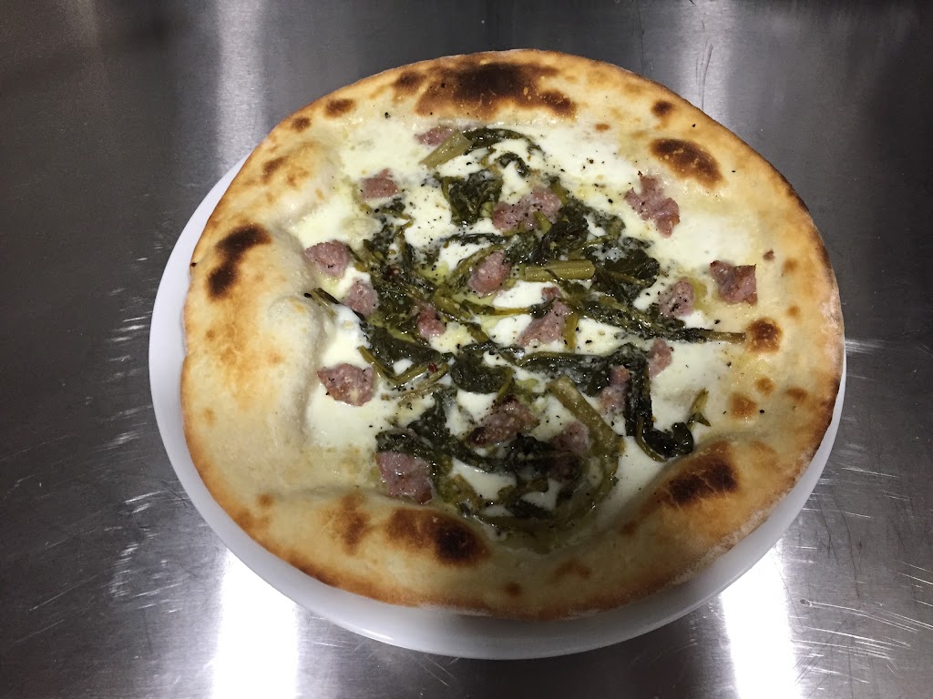 Casa Mavi Restaurante Pizzeria — Comida y bebida