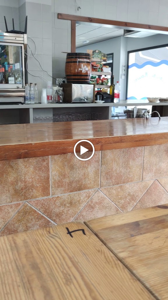 Cerveceria Marisqueria La Grua Marinera — Videos