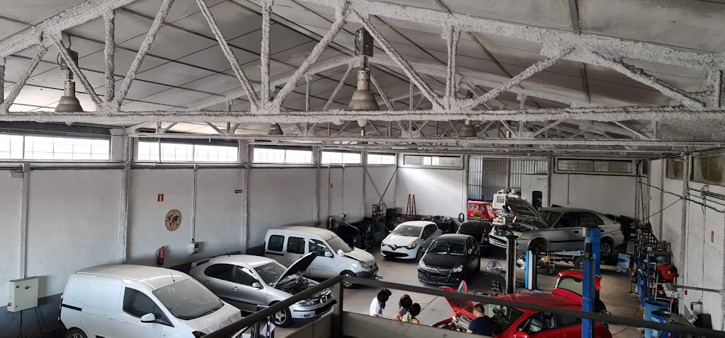 Talleres Max Y Henry S.L — Del propietario