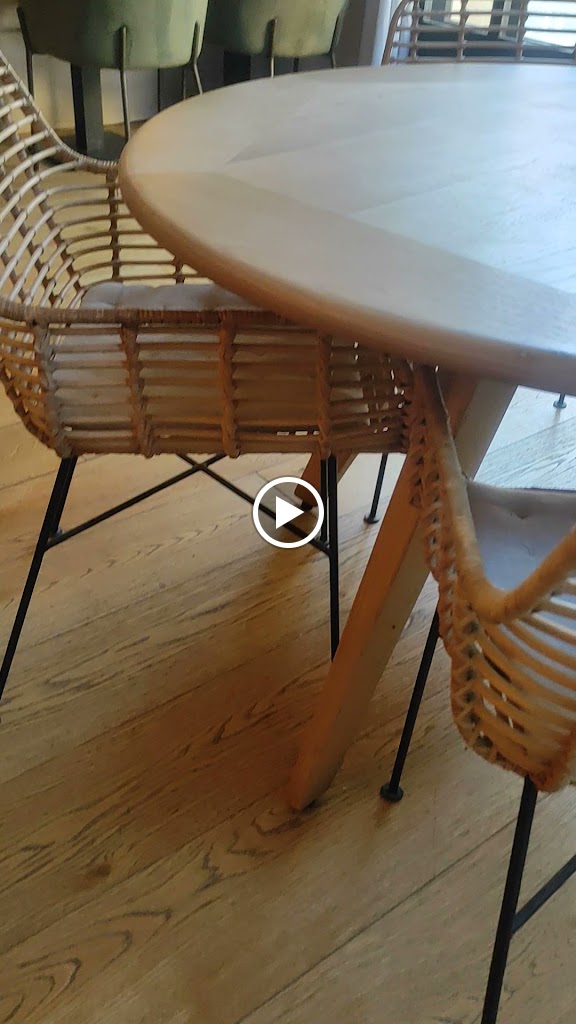 Winet Nomada — Videos