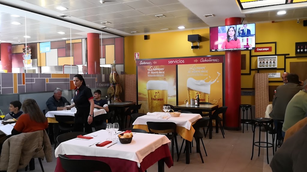 Estacion de Servicio Shell Puerta De Alcala — Interior