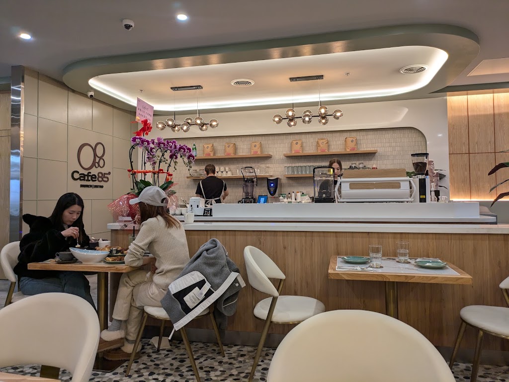 Cafe 85