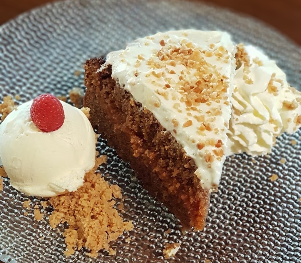 Restaurante Bodega Palacios — Comida y bebida