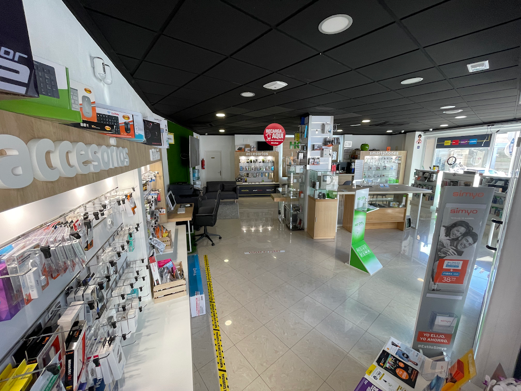 Herzel Electronics — Interior