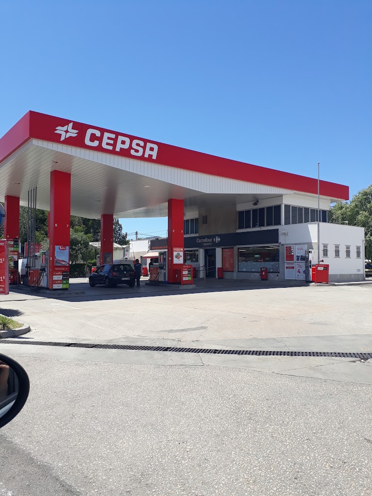 Estacion de servicio Cepsa — Exterior
