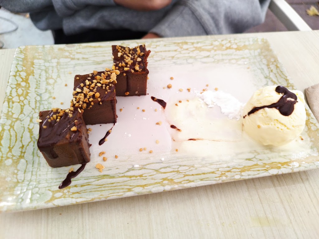 Dr. Zhu Bar Restaurant — Brownie