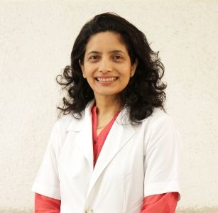 Dr Nita Rathi Iol Intraocular Lens Cataract Specialist Best Eye Specialist Eye Hospital In Nagpur