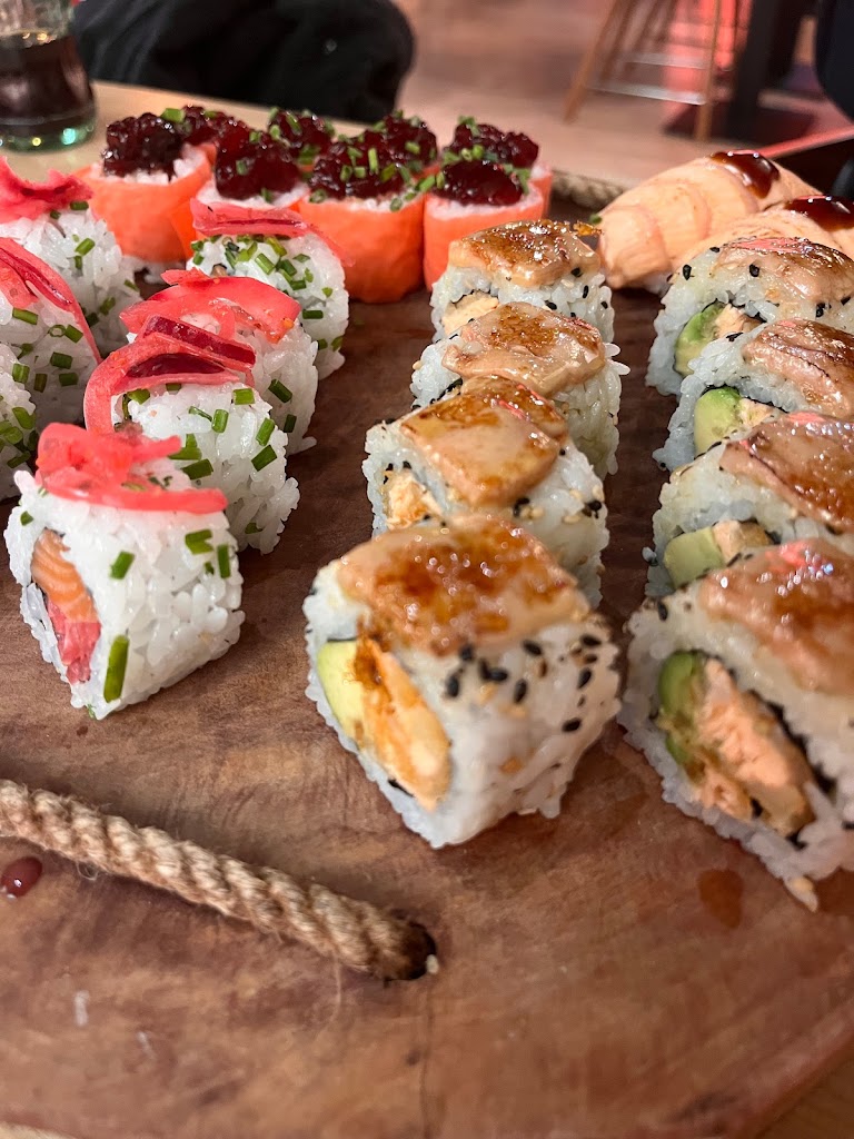Sekkei Sushi — Comida y bebida