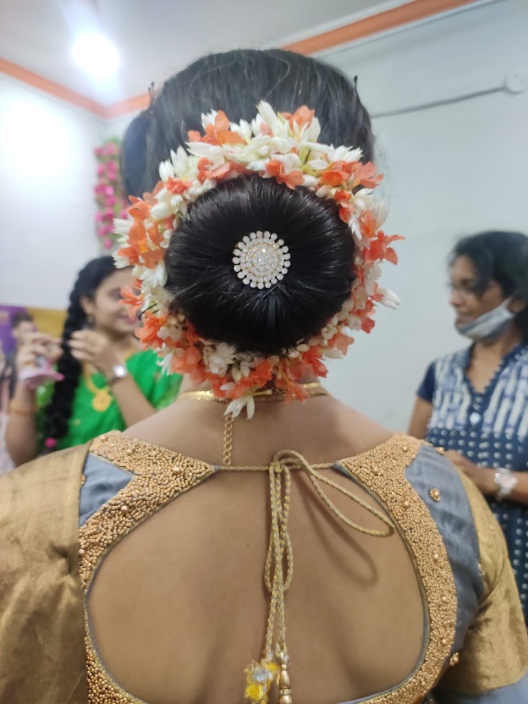 Ushasree Beauty Parlour