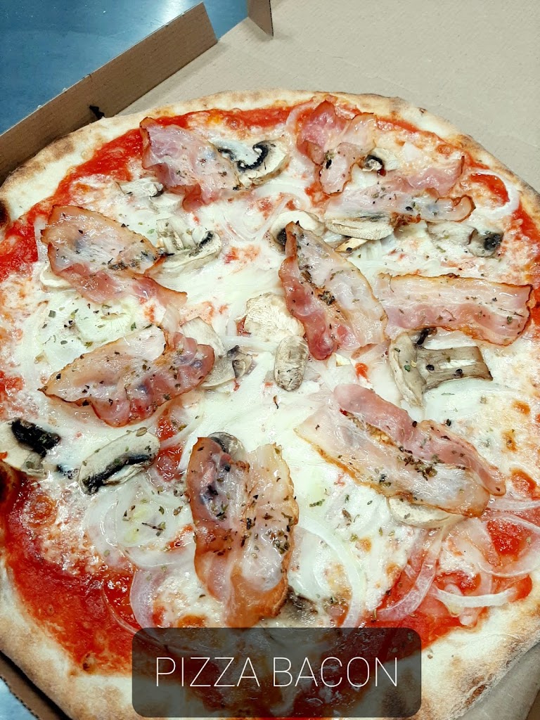 LUIGI's PIZZERIA GUIMAR — Comida y bebida