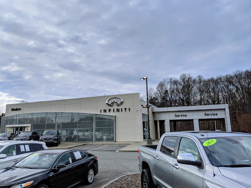 Modern Infiniti Dealer