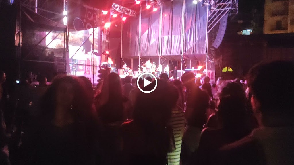 Taberna Bar El Yelmo — Videos