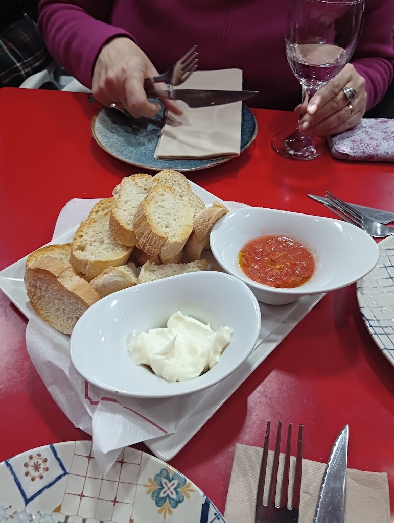 Elite Cafe Alcoi — Comida y bebida