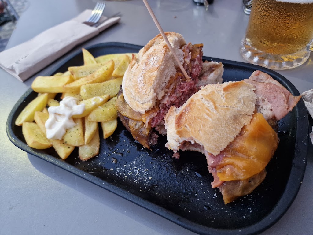 Bar cafe DELYS — Papas fritas