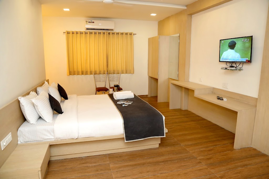 Hotel The Rivera
