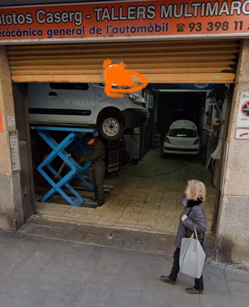 Autos Caserg — Exterior