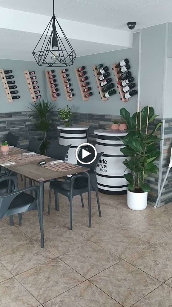 Bar Restaurant Sentric — Videos