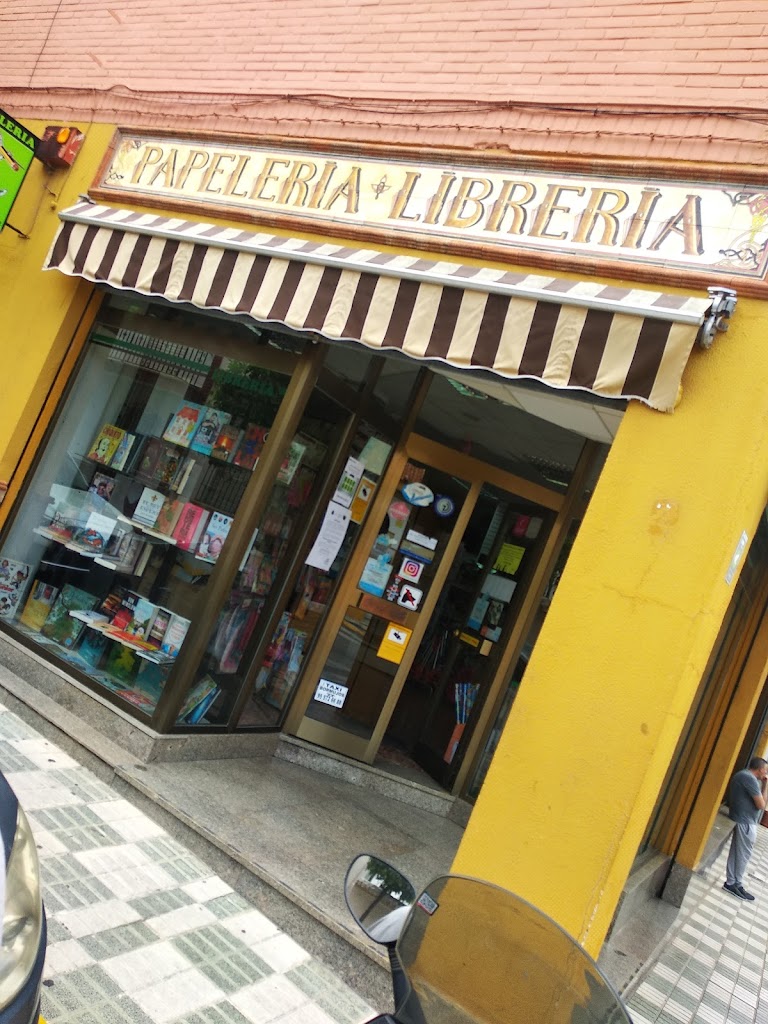 Multicentro Aljarafe Bormujos * Papeleria en Bormujos