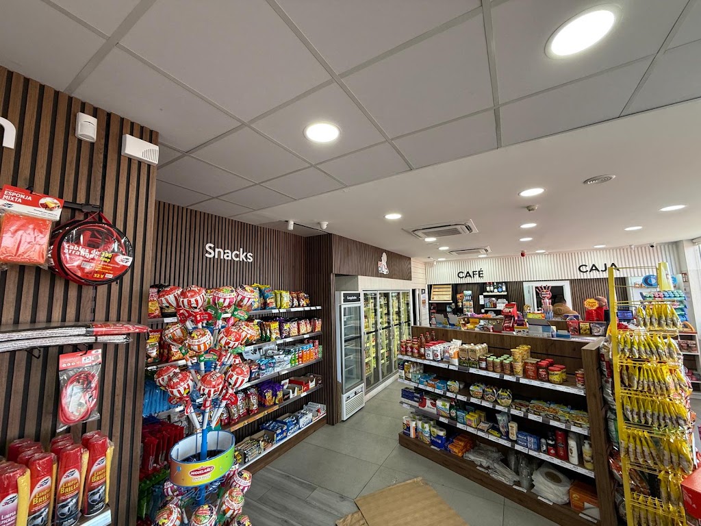 Minioil Peligros — Interior
