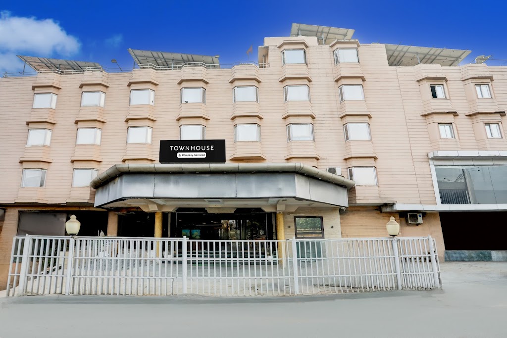 Super Townhouse Padav Square Gwalior Formerly Hotel Shelter