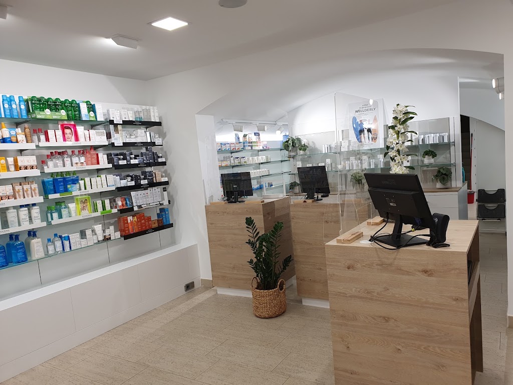 Farmacia Tarin — Del propietario
