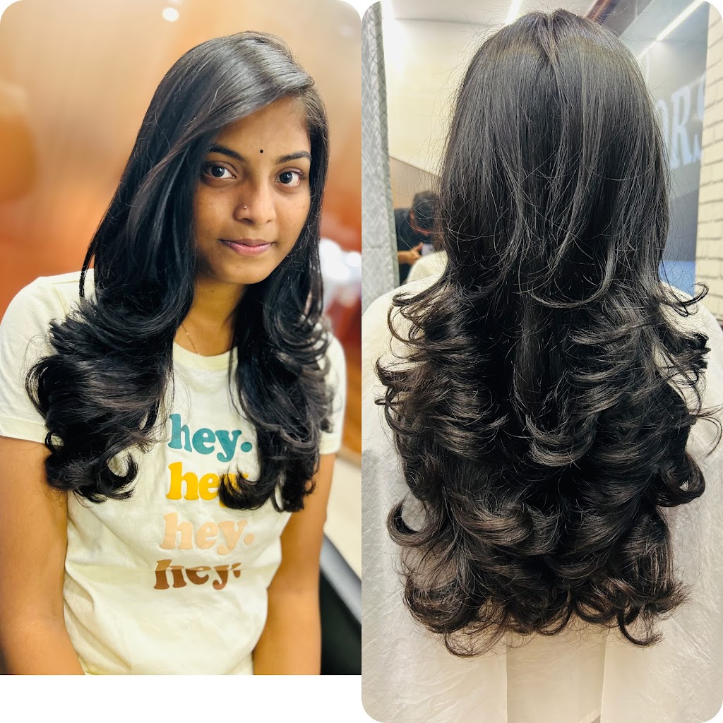 Scissors Unisex Saloon