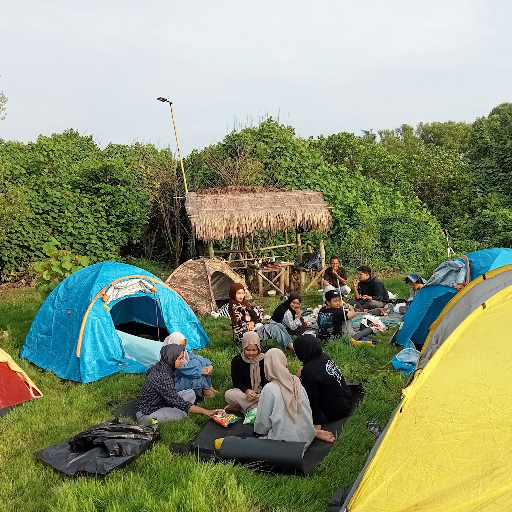 Camping ground muara opak