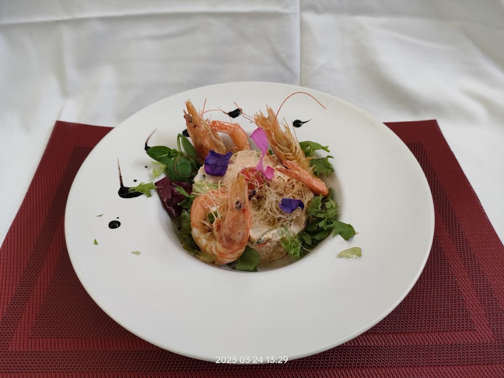 Tasca Casino San Miguel — Comida y bebida