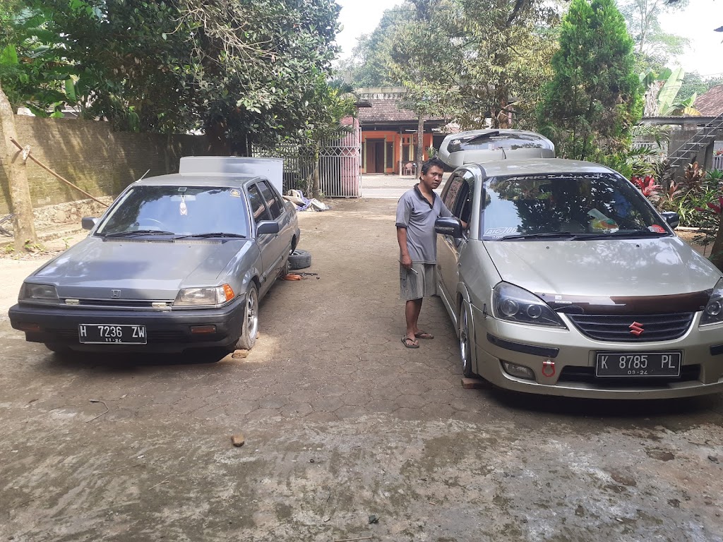 Bengkel kaki- kaki mobil