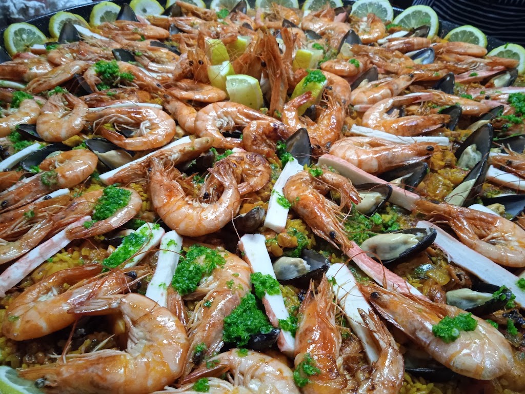 No Madrugues Cafe, Tapas y Cocteles — Comida y bebida
