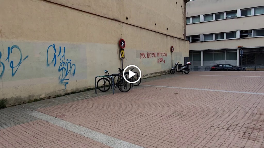 Aparcabicis 2 a carrer Turull — Videos