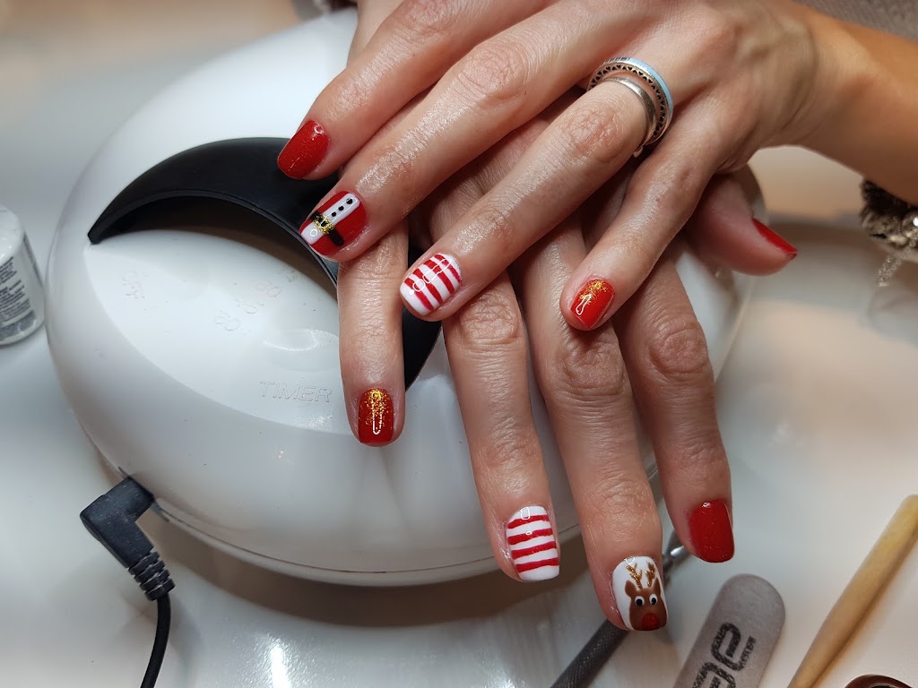 Centro de Estetica Belleza De Angel — Manicura