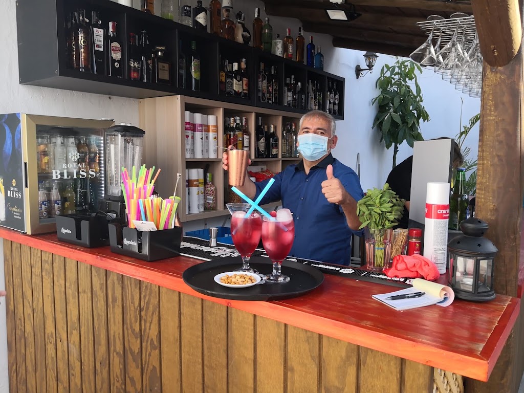 Taberna "El Encanto" — Ambiente