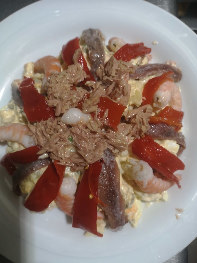 Bar Lucky cafeteria y restaurante — Del propietario