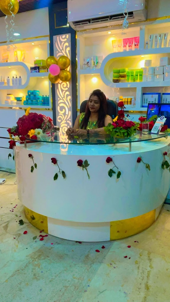 Rollis Beauty Parlour