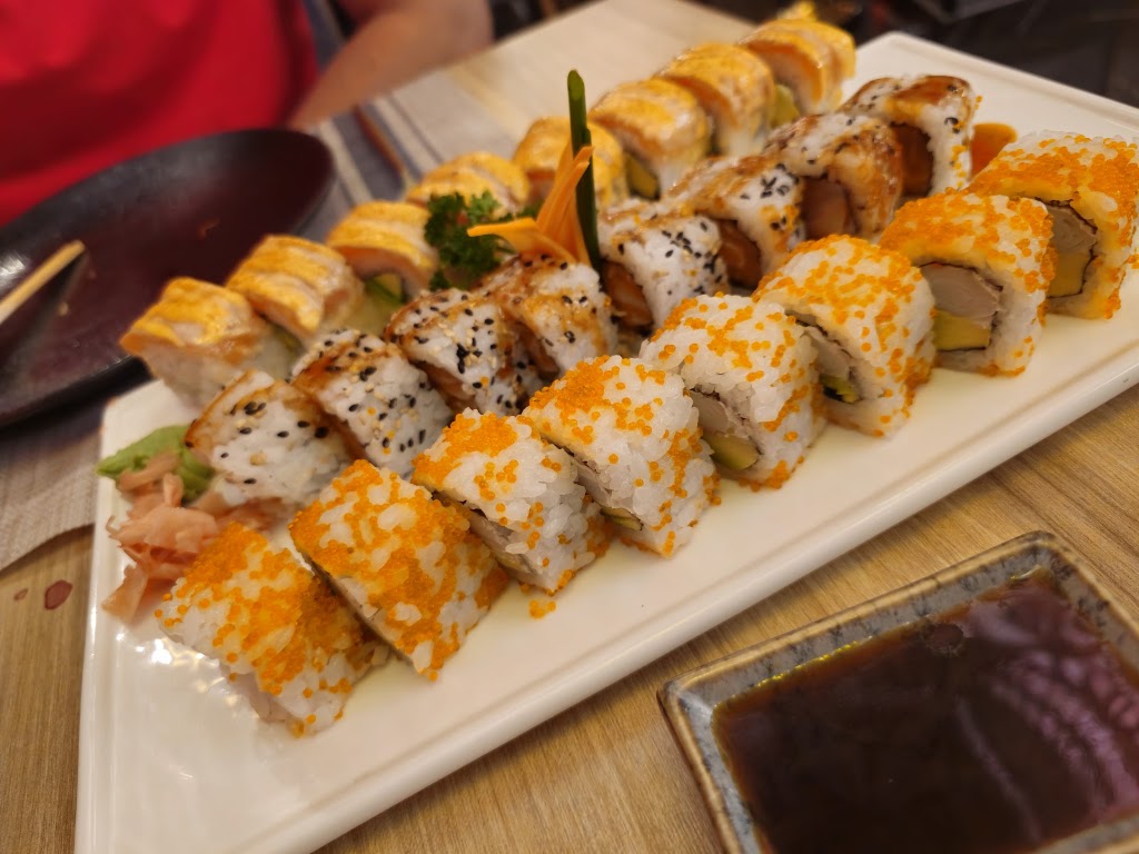 ON SUSHI — Comida y bebida