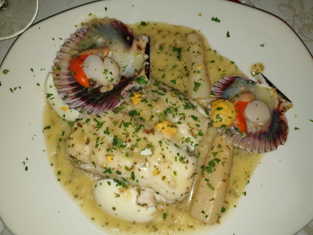 Restaurante Amaroz — Comida y bebida
