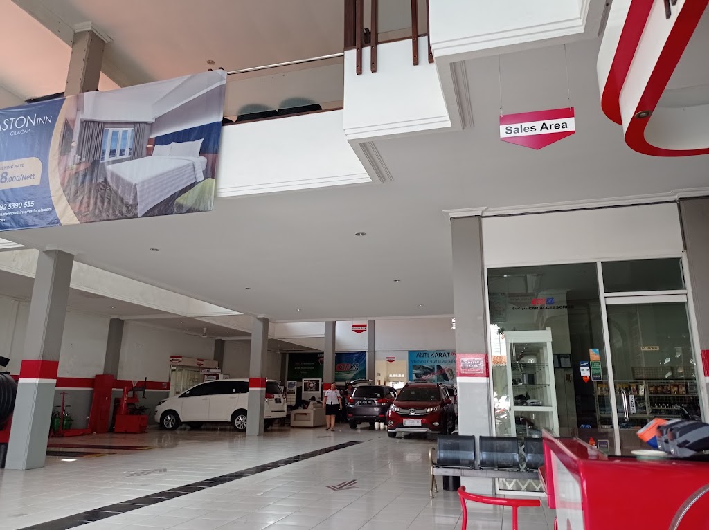 Otokits Bengkel & Cucian mobil TOMO BRIDGESTONE