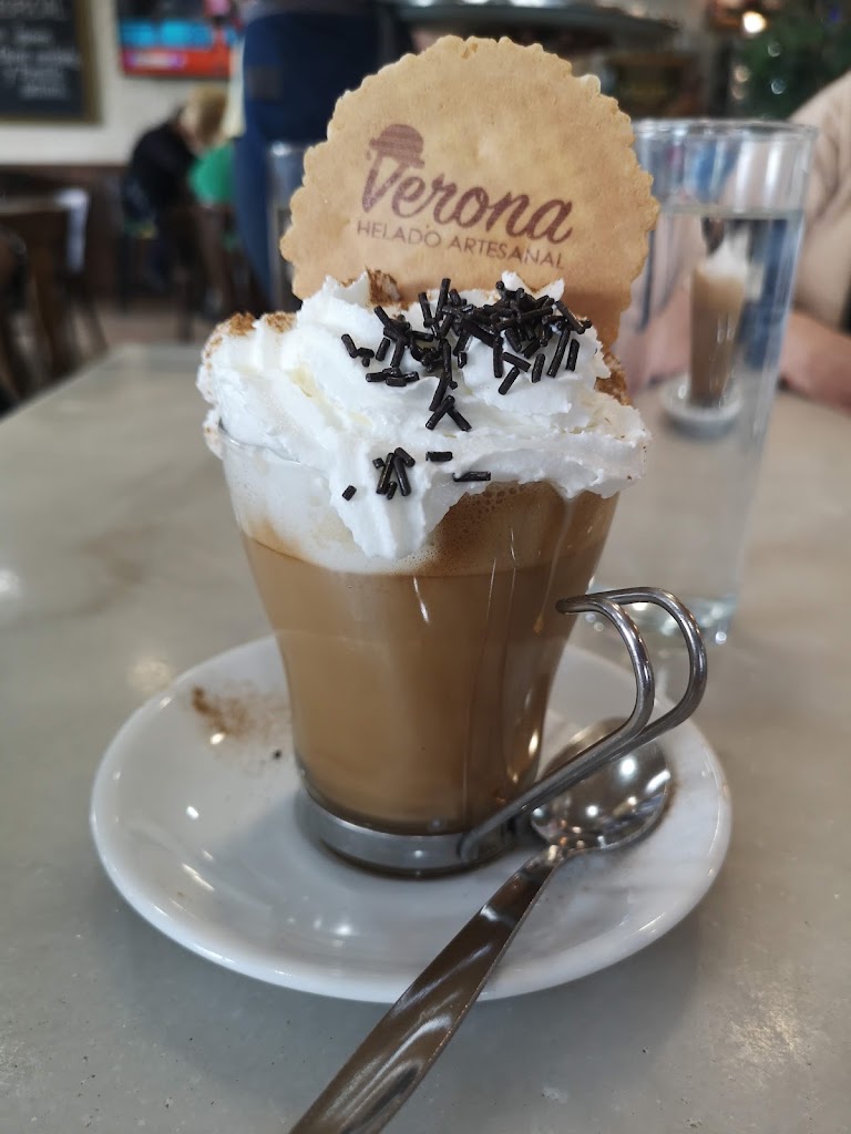 Cafe Verona Dos Hermanas — Cafe
