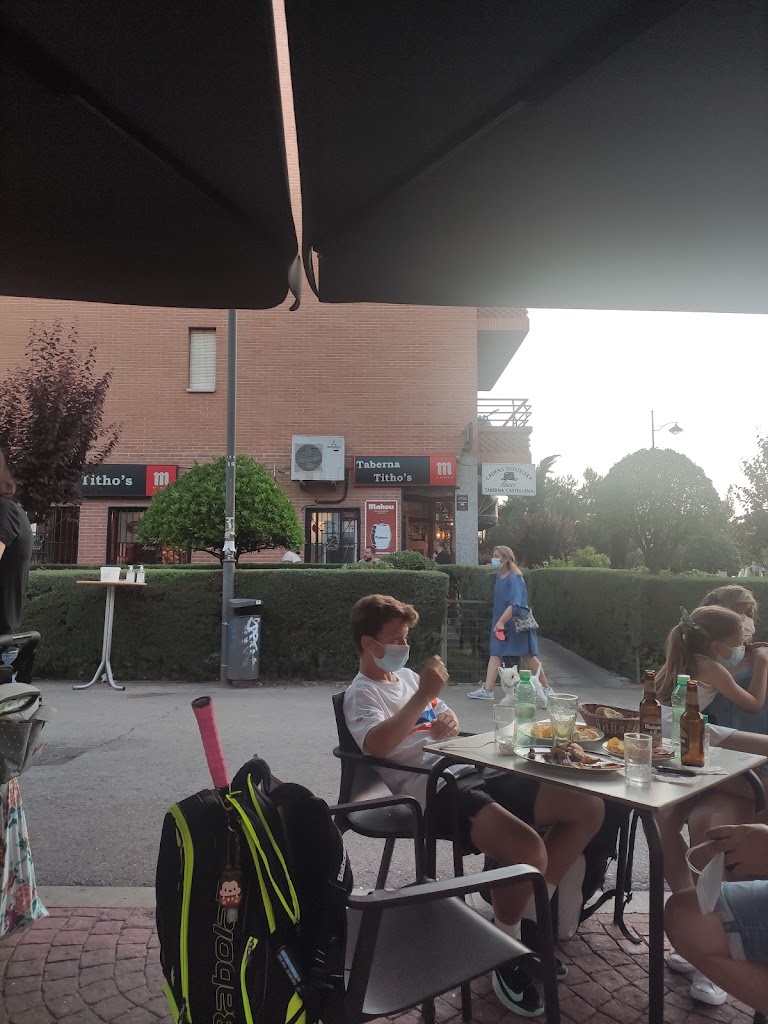 Taberna Titho's — Ambiente
