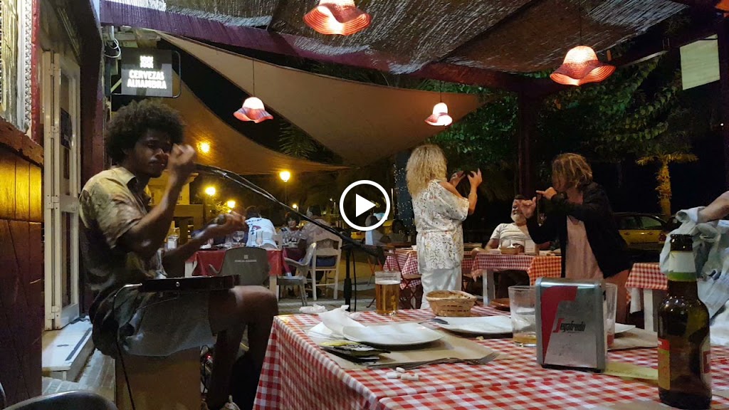 RESTAURANTE KALAMANSI — Ambiente