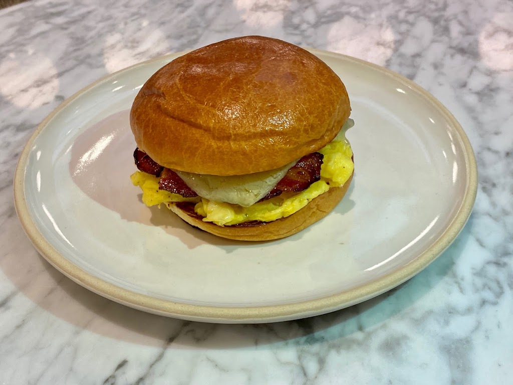 Breakfast sandwich
