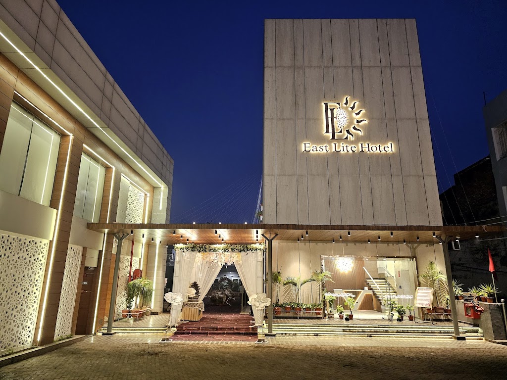 East Lite Hotel