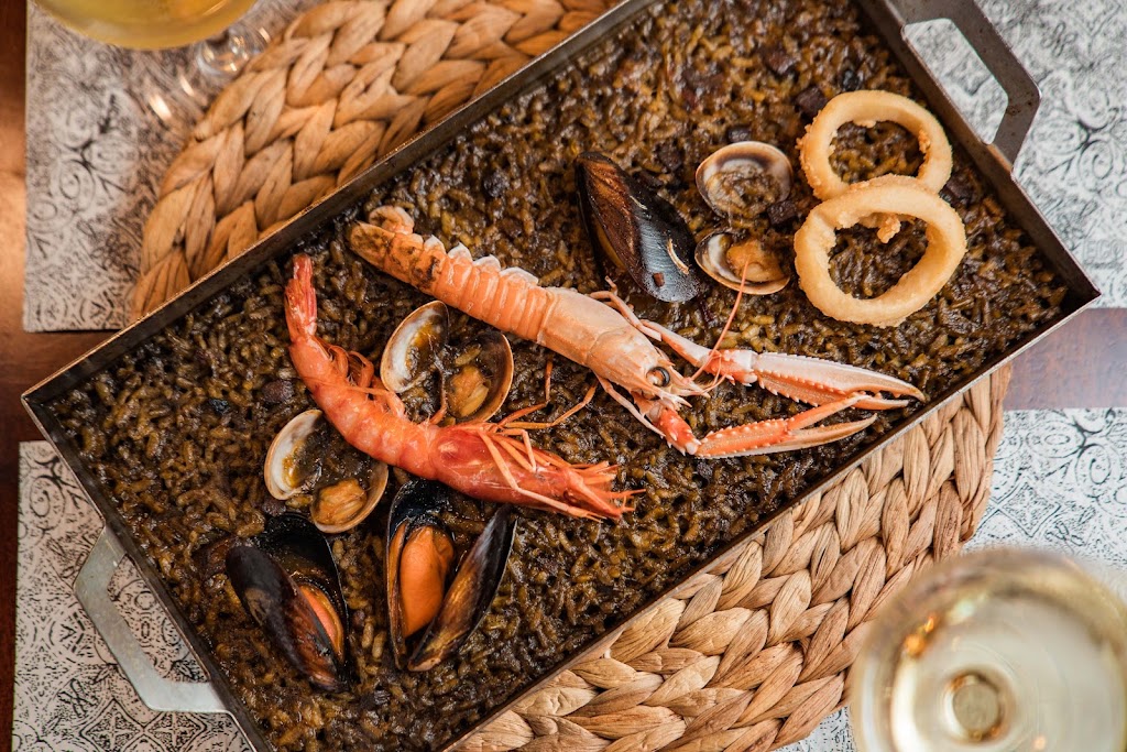La Taberna del Ancora — Comida y bebida