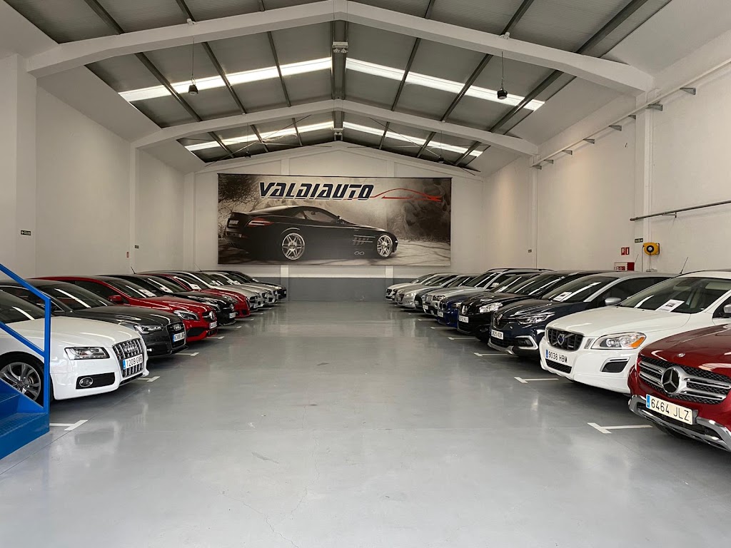 VALDIAUTO CARS — Interior