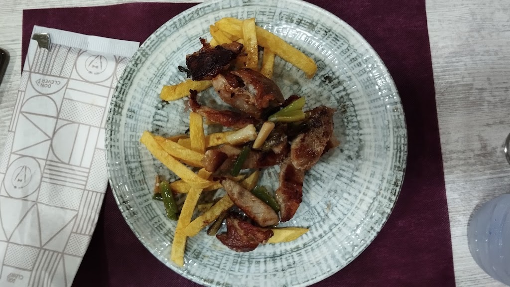Cafeteria Samoa — Comida y bebida